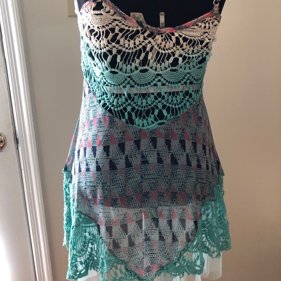 Top - Picture 4 of 5